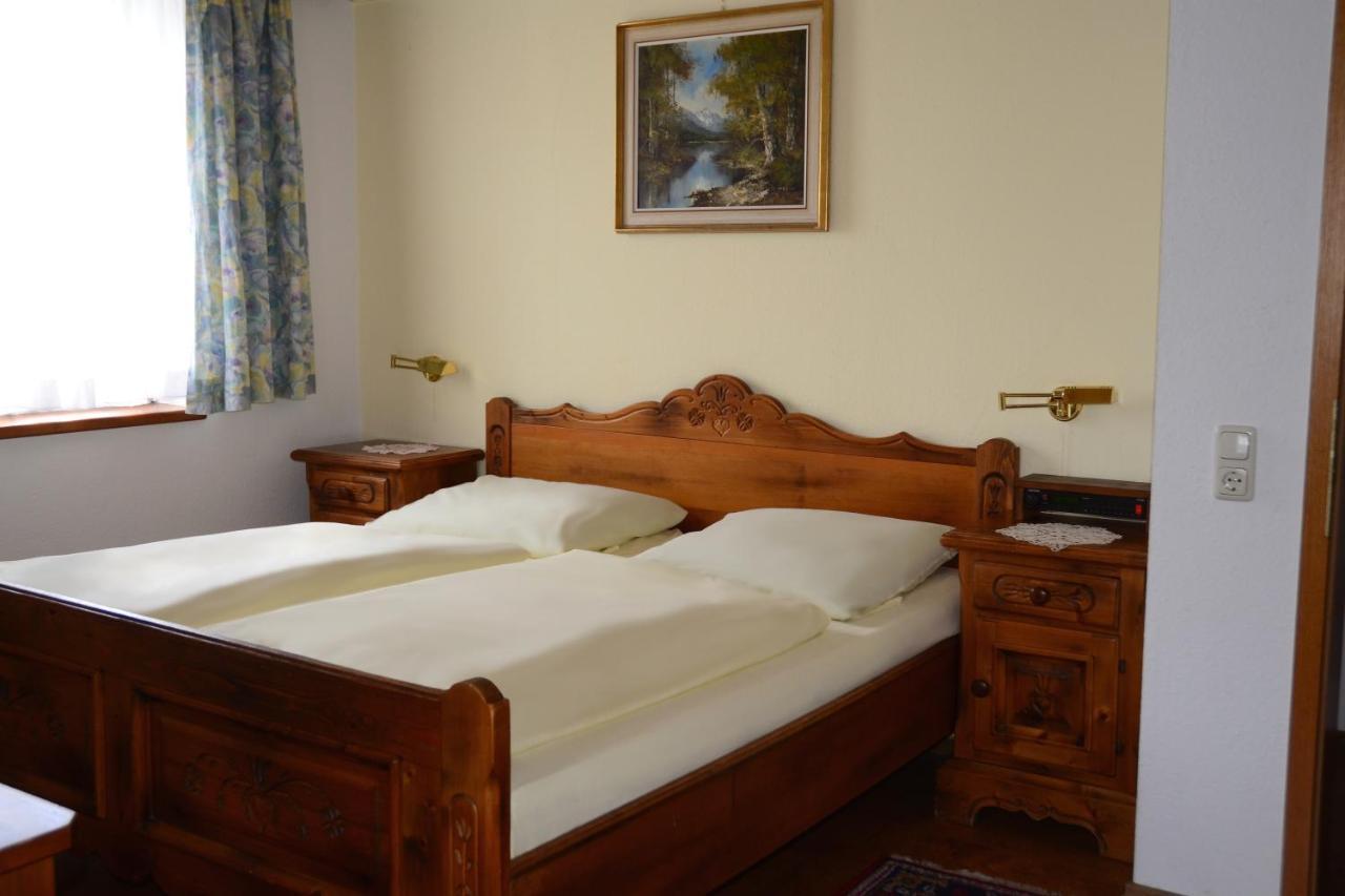 Hotel Das Schloessl Бад-Тельц Номер фото